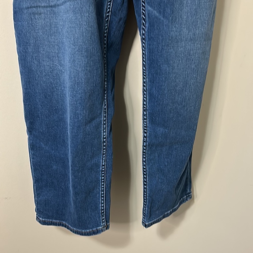 TOMMY BAHAMA Mens Straight Leg Mid Wash Jean Sz 48 x 30 - Picture 3 of 8